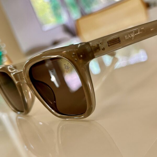 Óculos Feminino Quadrado – Modelo Trunfo - Image 9